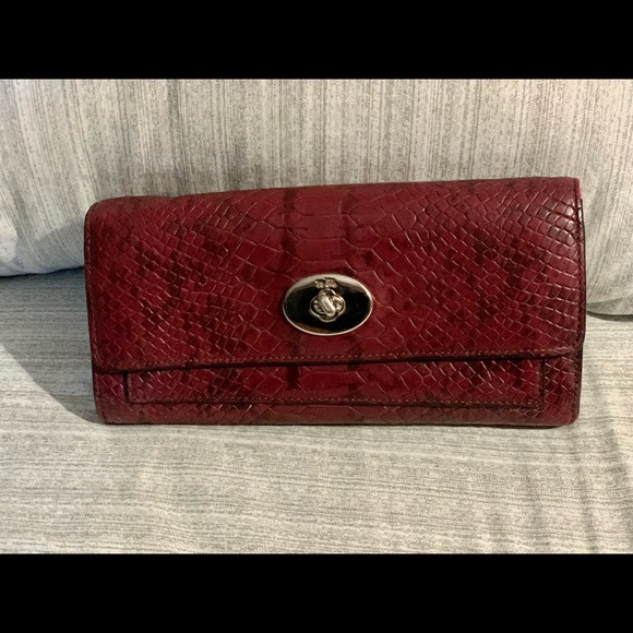 Coach Leather Snake embossed Wallet - Picture 3 of 13